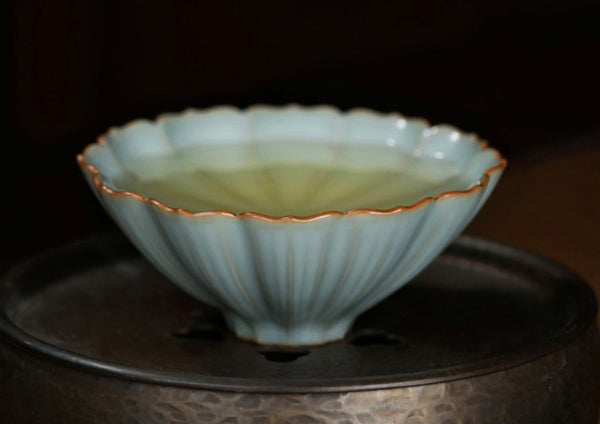 Niivva: Unveiling the Timeless Beauty of Ru Porcelain, a Chinese Traditional Treasure
