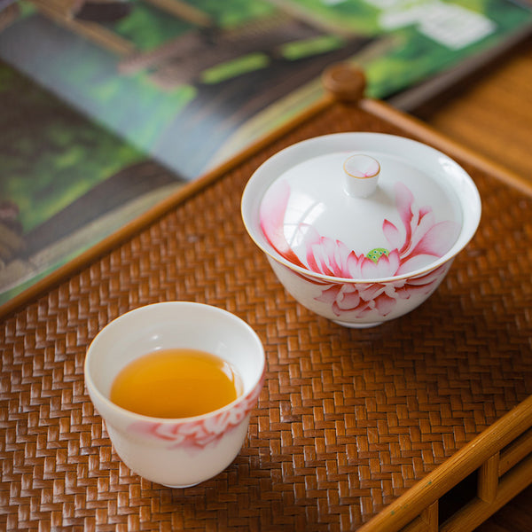 FAMILLE ROSE GOURD AND LOTUS TEA SET