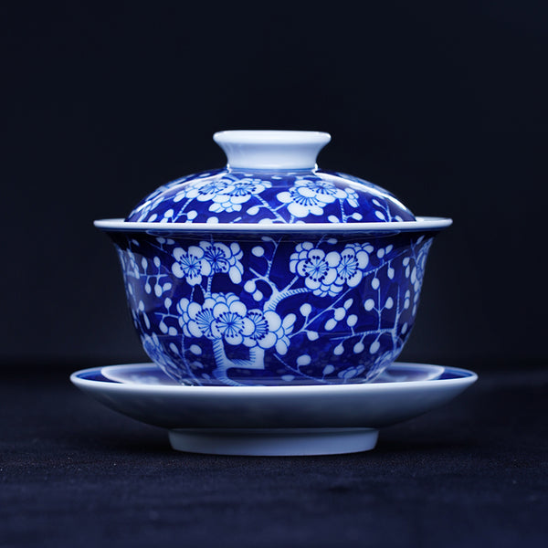 Fragrance of Plum Blossoms in Deep Winter Gaiwan